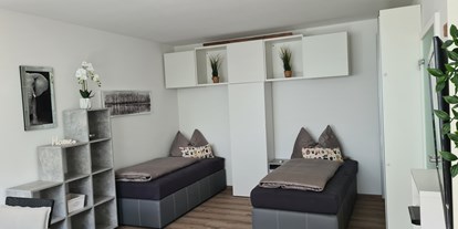 Monteurwohnung - Einzelbetten - Österreich - Boxspringbetten kann man auch zusammenschieben - Wohnung Innsbruck Nähe Uni
