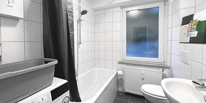 Monteurwohnung - Badezimmer: eigenes Bad - Wipperfürth - Ideal für Firmen & Messegäste - Monteurunterkünfte in Remscheid - VAZ by KeyFaktor