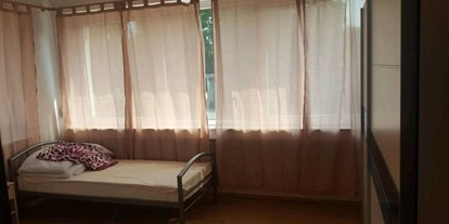 Monteurwohnung - Neuss - Schlafzimmer mit Einzelbetten - Dema