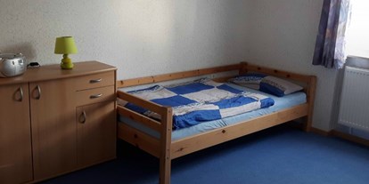 Monteurwohnung - Bettwäsche: Bettwäsche inklusive - Johannesberg (Landkreis Aschaffenburg) - Einzelzimmer - Gästezimmer "Kleine Hecke"