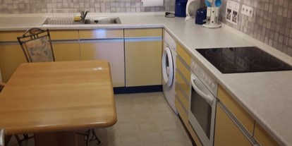 Monteurwohnung - Waschmaschine - Großwallstadt - Küche - Gästezimmer "Kleine Hecke"
