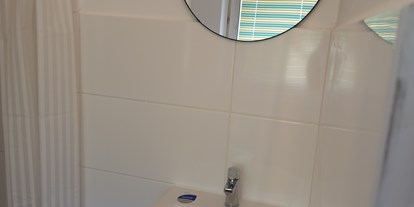 Monteurwohnung - Badezimmer: Gemeinschaftsbad - Weinviertel - Neu renovierte Appartement OMV nähe
