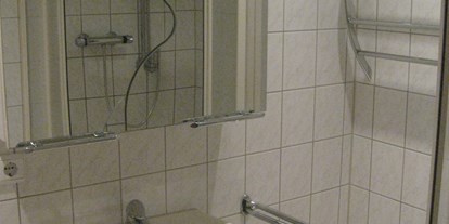 Monteurwohnung - Badezimmer: eigenes Bad - PLZ 04703 (Deutschland) - St. Aegidienblick