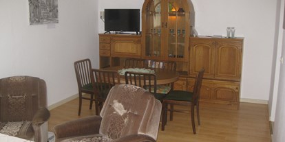 Monteurwohnung - Einzelbetten - Bockelwitz - Essbereich im Wohnzimmer - St. Aegidienblick