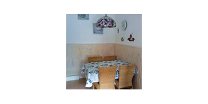 Monteurwohnung - Zimmertyp: Doppelzimmer - Niedersachsen - Wohnung 5
Essecke in der Küche - Vilser Landhaus Ferienwohnungen/Monteurunterkunft