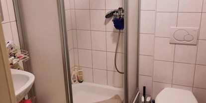Monteurwohnung - Badezimmer: Gemeinschaftsbad - PLZ 65936 (Deutschland) - Kelsterbach 1 Zimmer Wohnung mit 4 Betten