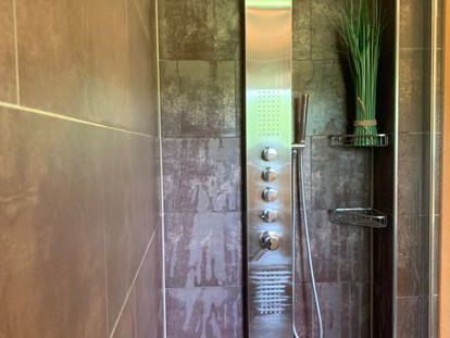 Monteurwohnung - Badezimmer: eigenes Bad - Wagrain Vöcklabruck - Albergue Haid