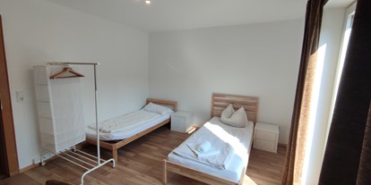 Monteurwohnung - Waschmaschine - Weissach (Kufstein) - Schlafzimmer - Personalhaus mit fünf Schlafzimmern