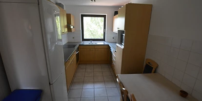 Monteurwohnung - Badezimmer: eigenes Bad - Bockfließ - geräumige komplett ausgestattete Küche - Appartement Martin 2