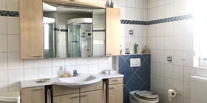 Monteurwohnung - Badezimmer: Gemeinschaftsbad - PLZ 35119 (Deutschland) - Strieder