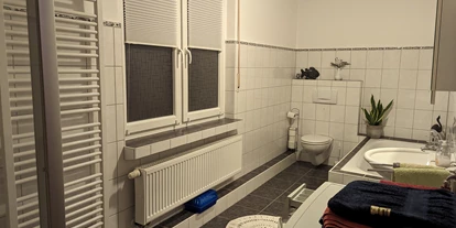 Monteurwohnung - Badezimmer: Gemeinschaftsbad - Lünne - Ferienwohnung Kosanke