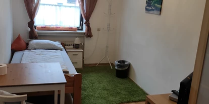Monteurwohnung - Art der Unterkunft: Gästezimmer - Eichendorf - Gz-Pilsting 