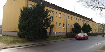 Monteurwohnung - Art der Unterkunft: Apartment - Brandenburg Nord - Hausansicht - Fam. Tiemeyer