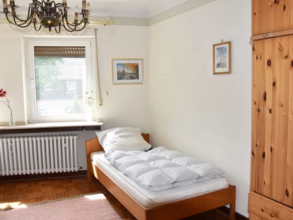 Monteurwohnung - Zimmertyp: Einzelzimmer - PLZ 53894 (Deutschland) - Schlafzimmer, HomeRent Unterkunft in Euskirchen - HomeRent in Euskirchen 