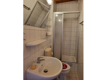 Monteurwohnung - Zimmertyp: Einzelzimmer - PLZ 39106 (Deutschland) - Badezimmer - Monteurzimmer bei Magdeburg