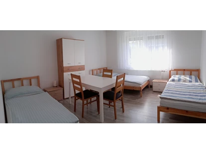 Monteurwohnung - Zimmertyp: Einzelzimmer - Goldgeben - Dreibettzimmer  - Monteurzimmer Fallbacher