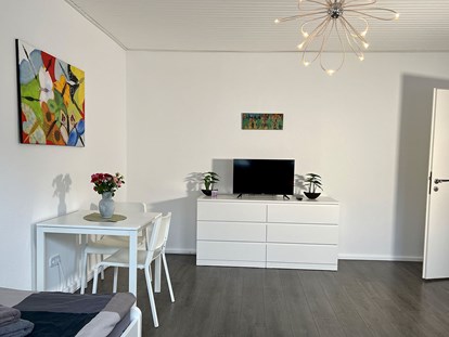 Monteurwohnung - Zimmertyp: Doppelzimmer - Uedem - Schlafzimmer, HomeRent Unterkunft in Kleve - HomeRent in Kleve, Bedburg-Hau, Goch, Kranenburg