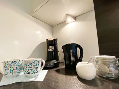 Monteurwohnung - Kaffeemaschine - PLZ 47533 (Deutschland) - Küche, HomeRent Unterkunft in Kleve - HomeRent in Kleve, Bedburg-Hau, Goch, Kranenburg