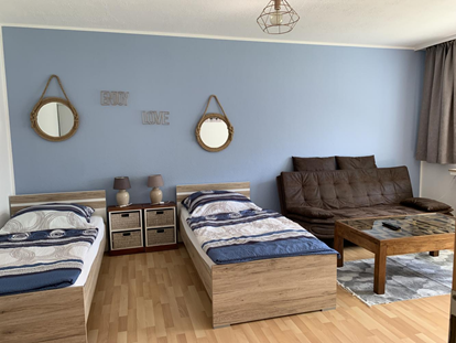 Monteurwohnung - Zimmertyp: Doppelzimmer - Fröndenberg - Schlaf-/Wohnbereich, HomeRent Unterkunft in Hemer - HomeRent in Hemer (Sauerland)