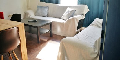 Monteurwohnung - Zimmertyp: Mehrbettzimmer - PLZ 47551 (Deutschland) - Sitzbereich, HomeRent Unterkunft in Emmerich - HomeRent in Emmerich und Isselburg 