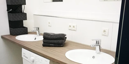 Monteurwohnung - Einzelbetten - PLZ 47533 (Deutschland) - Badezimmer, HomeRent Unterkunft in Emmerich - HomeRent in Emmerich und Isselburg 