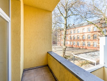 Monteurwohnung - Zimmertyp: Doppelzimmer - PLZ 47807 (Deutschland) - Außensicht, HomeRent Unterkunft in Düsseldorf - HomeRent in Düsseldorf