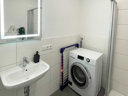 Monteurwohnung - Zimmertyp: Doppelzimmer - PLZ 26135 (Deutschland) - Badezimmer, HomeRent Unterkunft in Oldenburg - HomeRent in Oldenburg