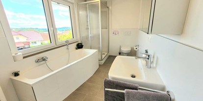 Monteurwohnung - Badezimmer: eigenes Bad - PLZ 63628 (Deutschland) - Badezimmer, HomeRent Unterkunft in Gedern - HomeRent in Gedern, Brachttal, Ulrichstein Bobenhausen