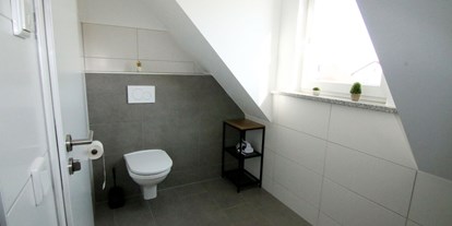 Monteurwohnung - Badezimmer: eigenes Bad - PLZ 85077 (Deutschland) - HomeRent in Ingolstadt Vohburg, Adelschlag, Großmehring 