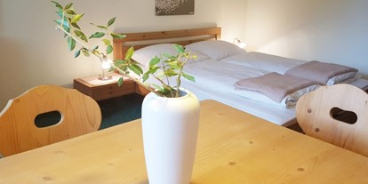 Monteurwohnung - Einzelbetten - Nußdorf am Inn - Schlafzimmer, HomeRent Unterkunft in Aschau am Chiemsee  - HomeRent in Aschau