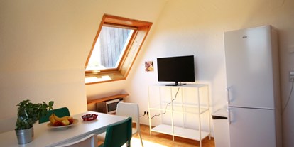 Monteurwohnung - Einzelbetten - Dornstadt - Ferienwohnung Laichingen - Küche - Monteurzimmer in Laichingen bei Ulm