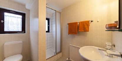 Monteurwohnung - Badezimmer: eigenes Bad - Bürserberg - Winkler Monika