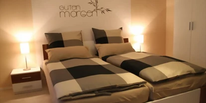 Monteurwohnung - Bettwäsche: Bettwäsche inklusive - Negenborn - Schlafzimmer Solling-Lounge I - Solling-Lounge