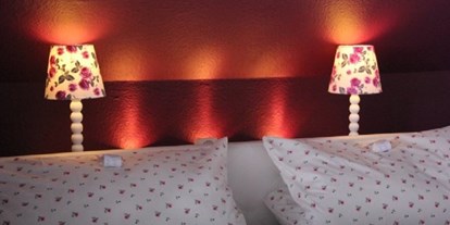 Monteurwohnung - Einzelbetten - Boffzen - Schlafzimmer Solling-Lounge II - Solling-Lounge