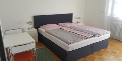 Monteurwohnung - WLAN - PLZ 88289 (Deutschland) - Grosses Schlafzimmer - Ferienwohnung Am Tobelbach