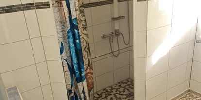 Monteurwohnung - Badezimmer: Gemeinschaftsbad - Lahnau - Bubs-Montagezimmer