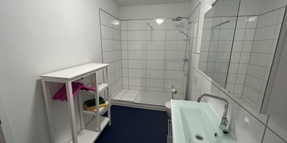 Monteurwohnung - Art der Unterkunft: Apartment - Hofgeismar - Badezimmer  - Wohnung 5 Haus Pielsticker 