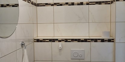 Monteurwohnung - Waschmaschine - Zielitz - zusätzliches WC in Wohnung 2 - Monteurzimmer Burg 