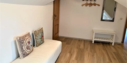 Monteurwohnung - Einzelbetten - Padingbüttel - Flurbereich - LÜTJE DEERN: 1 Schlafzimmerwohnung mit Platz für bis zu 3 Personen