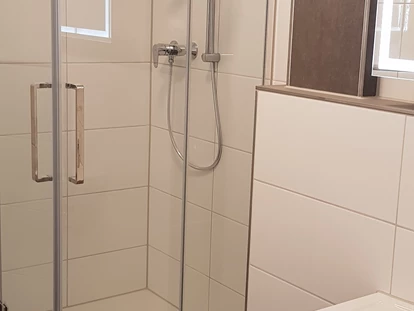 Monteurwohnung - Waschmaschine - PLZ 89195 (Deutschland) - Badezimmer Einzelzimmer 12 - DONAU HOME
