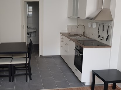 Monteurwohnung - Küche: Küchenmitbenutzung - Dornstadt - Einzelzimmer 13 Ess/Kochbereich - DONAU HOME