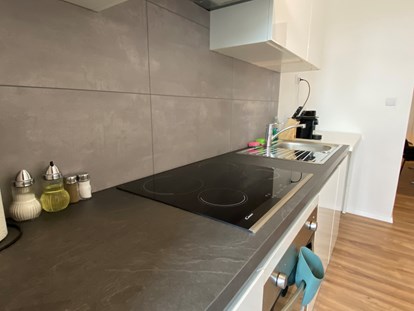 Monteurwohnung - Zimmertyp: Doppelzimmer - Küche inkl. Öl, Salz, Pfeffer, Zucker - Monteurwohnungen in Klagenfurt am Wörthersee