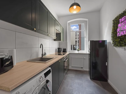 Monteurwohnung - Badezimmer: eigenes Bad - Sachsen - Küche  - Voll ausgestattetes Apartment in Dresden 