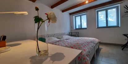 Monteurwohnung - Art der Unterkunft: Ferienwohnung - Niedersachsen - Schlafzimmer mit 2 Einzelbetten, die 
auseinander gestellt werden können  - Ferienwohnung Wilhelmine in Cuxhaven im Lotsenviertel