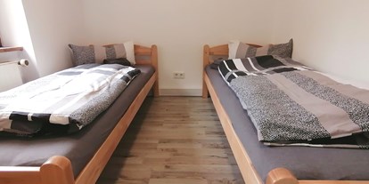 Monteurwohnung - Bettwäsche: Bettwäsche inklusive - Bärenbach (Rhein-Hunsrück-Kreis) - Ferienhaus Moselfels für 2-8 Personen in 4 Schlafzimmern