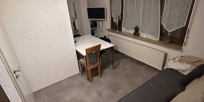 Monteurwohnung - Kühlschrank - Stuttgart - Jennifer Häußler