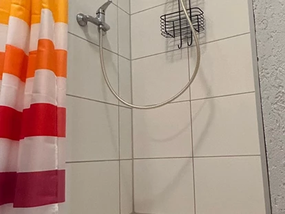 Monteurwohnung - Badezimmer: eigenes Bad - PLZ 70435 (Deutschland) - Jennifer Häußler