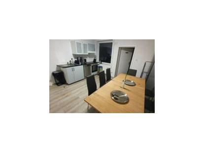 Monteurwohnung - Küche: eigene Küche - Neufelderkoog - Zentral gelegen, gut ausgestattete Mitarbeiterunterkünfte