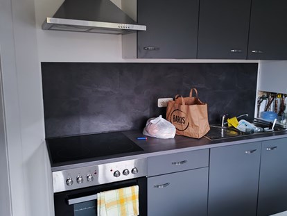 Monteurwohnung - Küche: Gemeinschaftsküche - PLZ 95126 (Deutschland) - HoBl 19 Gemütliches einzelnes Monteurzimmer in Hof – Ideal für Ihren Arbeitsaufenthalt!