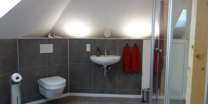 Monteurwohnung - Badezimmer: eigenes Bad - PLZ 37186 (Deutschland) - Ferienwohnung Suite für Service Mitarbeiter, Monteure, komplett ausgestattet